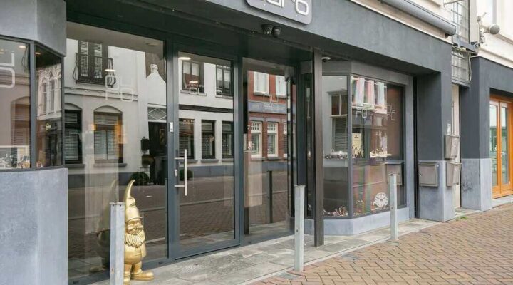 Raadhuisstraat 1-29